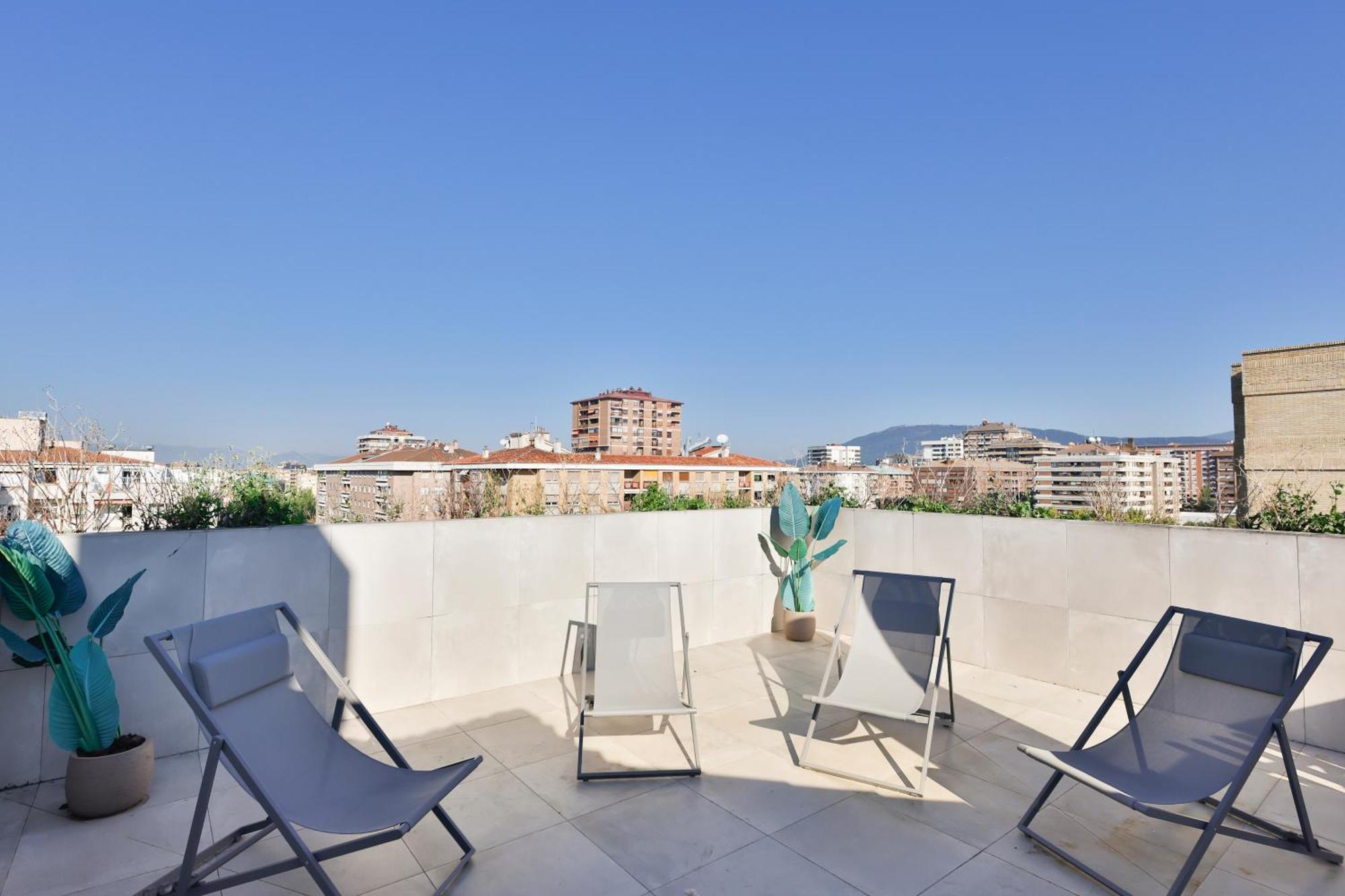 Micampus Pamplona Student Residence Exteriör bild